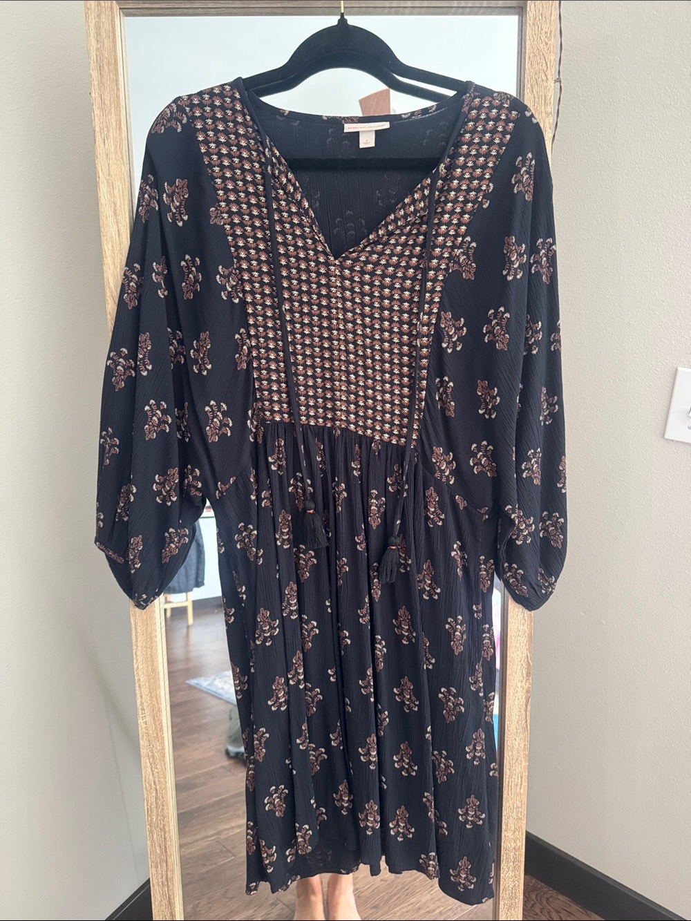 Black Floral V-Neck Boho Midi Dress